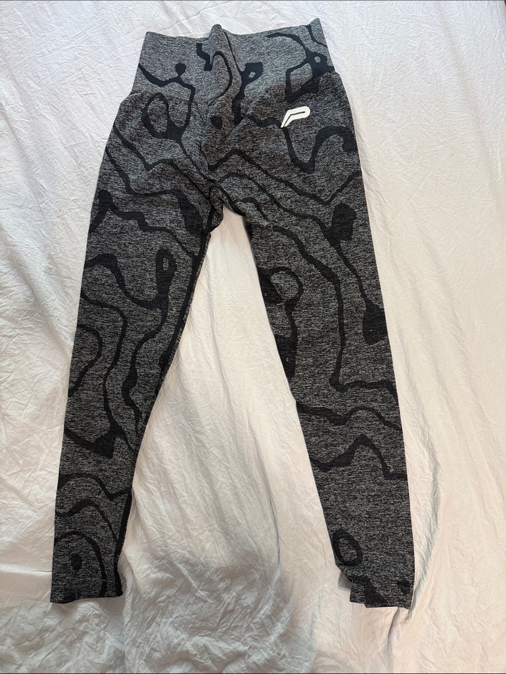 Seamless Black & Gray Patterned Leggings with High Waist